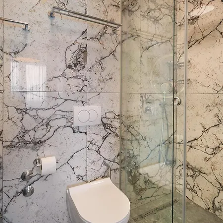 Deluxe Double In Castellum Besca 4*