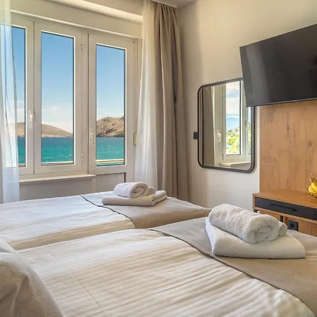 Deluxe Double In Castellum Besca 4*