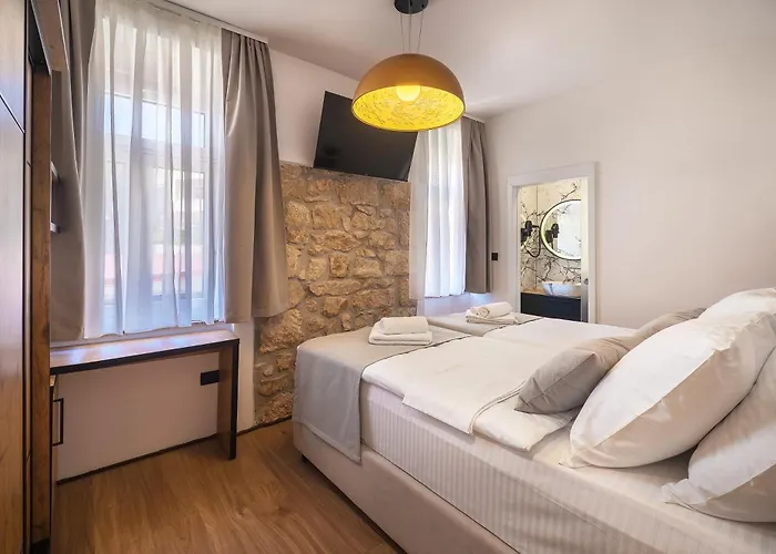 Deluxe Double In Castellum Besca Konukevi Baška